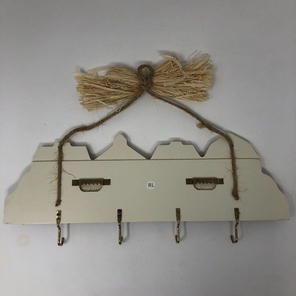 Avon Country House Wall Decoration with 4 Hooks Farmhouse Cottage Vintage New - Picture 5 of 8